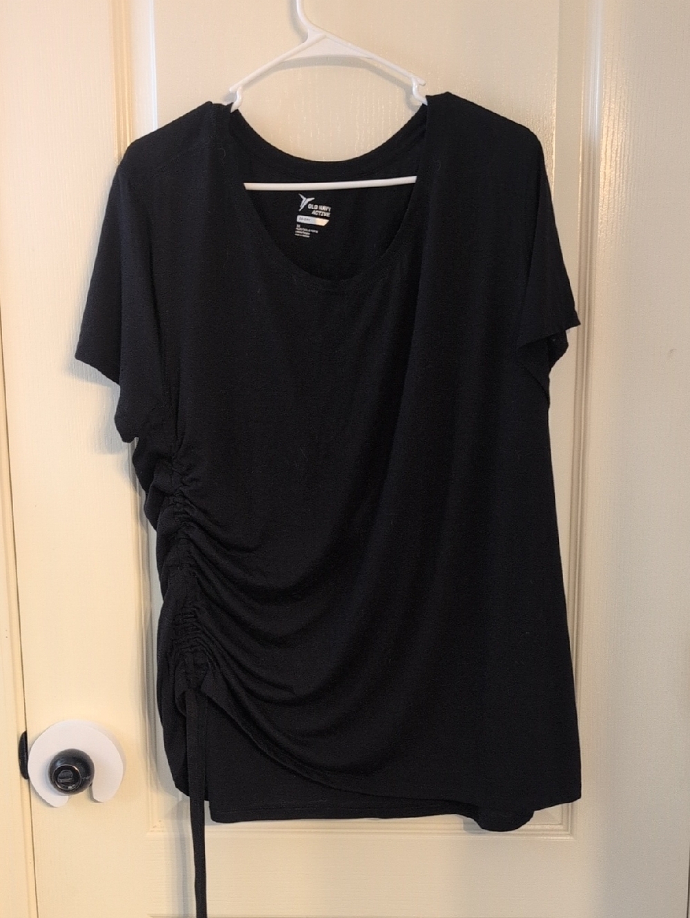 Black Ruched Side Go.dry Tee - Old Navy 3x